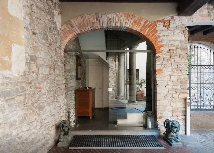 La Torretta Di Via Tassis Bed & Breakfast *