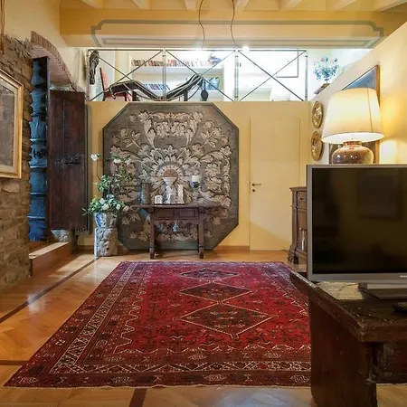 Bed & Breakfast La Torretta Di Via Tassis