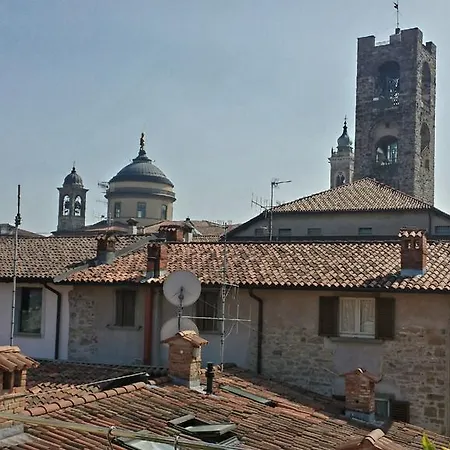 Bed & Breakfast La Torretta Di Via Tassis *